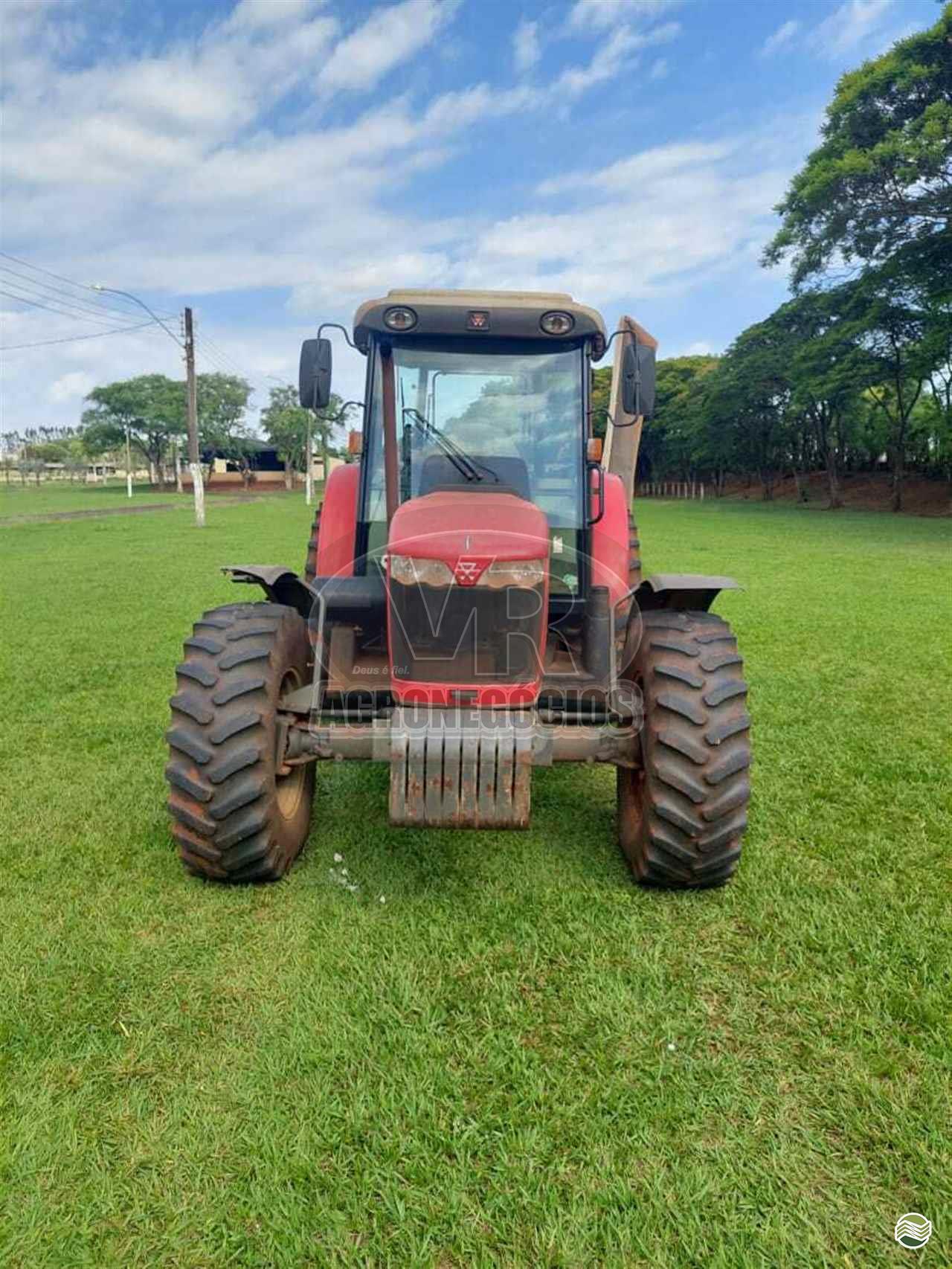 TRATOR MASSEY FERGUSON MF 4292 Tração 4x4 VR Agronegócios ARAXA MINAS GERAIS MG